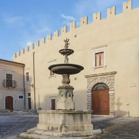 La Casa D Ju Nan Holiday home Bussi sul Tirino